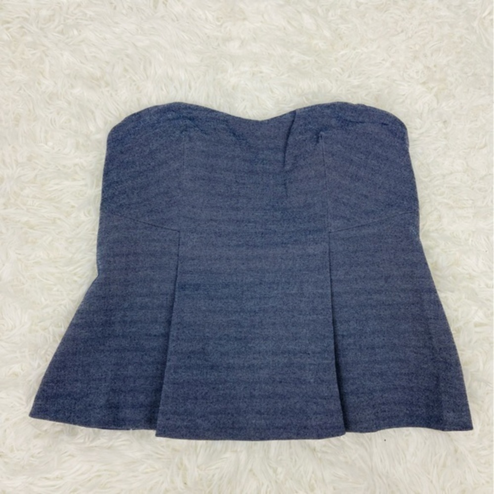 NWOT RE:NAMED Y2K navy strapless sweet heart neck pleated cropped top size small